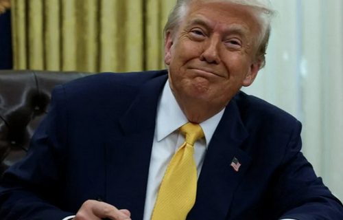 Тисяча Трампа: президент США пообіцяв роздачу грошей американцям Тисяча Трампа: президент США пообіцяв роздачу грошей американцям